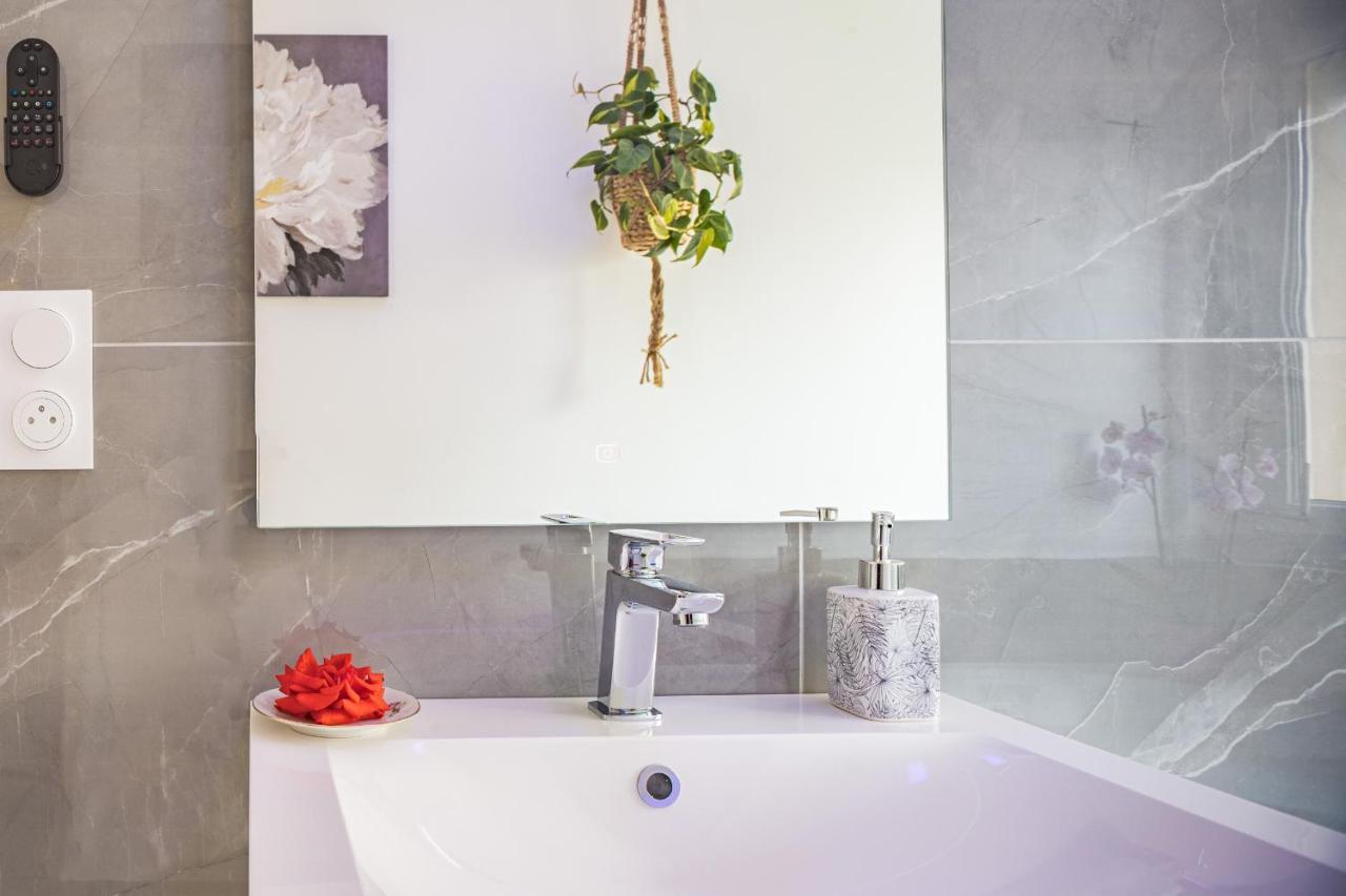 Le Flamboyant - Confort & Rarete - Premium Saint-Andre-les-Vergers Екстер'єр фото